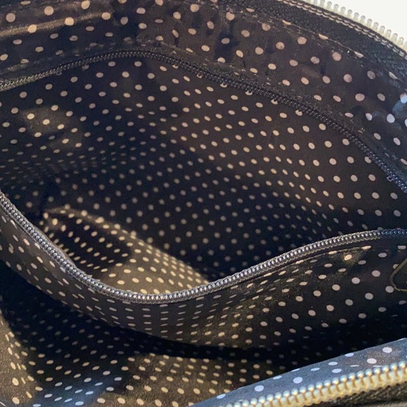 Twig & Arrow Small Black Purse Gray Velvet Strap Zipper Bag D24 - Picture 7 of 16